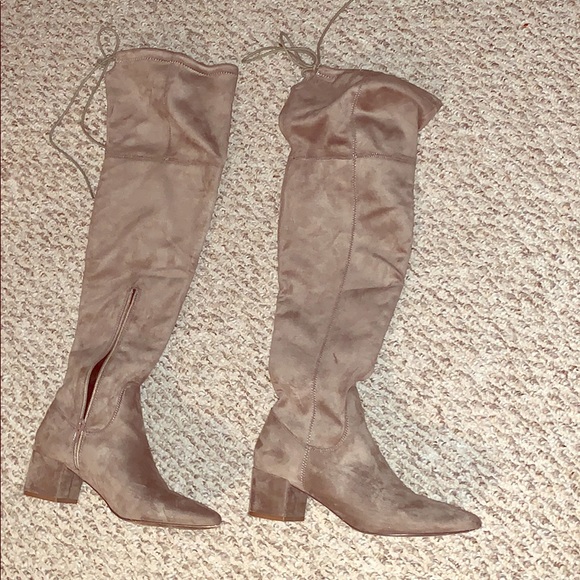 kenzie Shoes - NWOT Kenzie knee-high suede boots